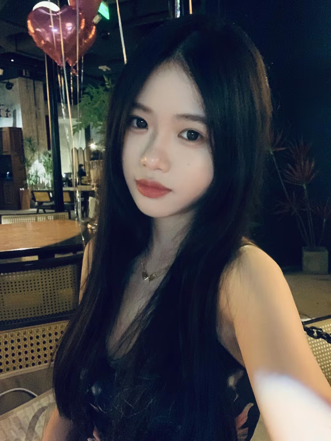 抖音小璐姐姐(王璐)与男友自拍流出,幸福满满