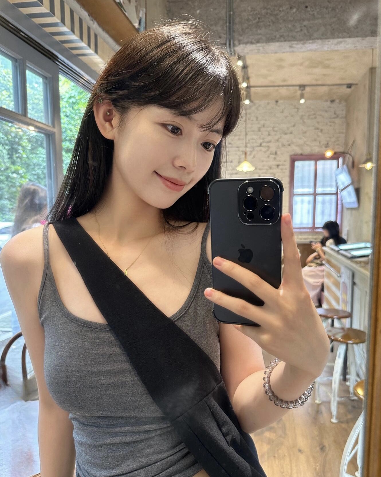 探秘“51吃瓜网”:打造你的娱乐资讯新天地